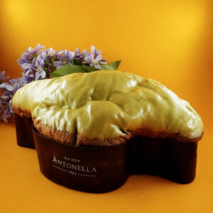 Colomba artigianale con Pistacchio di nome Smeraldo di Maison Antonella